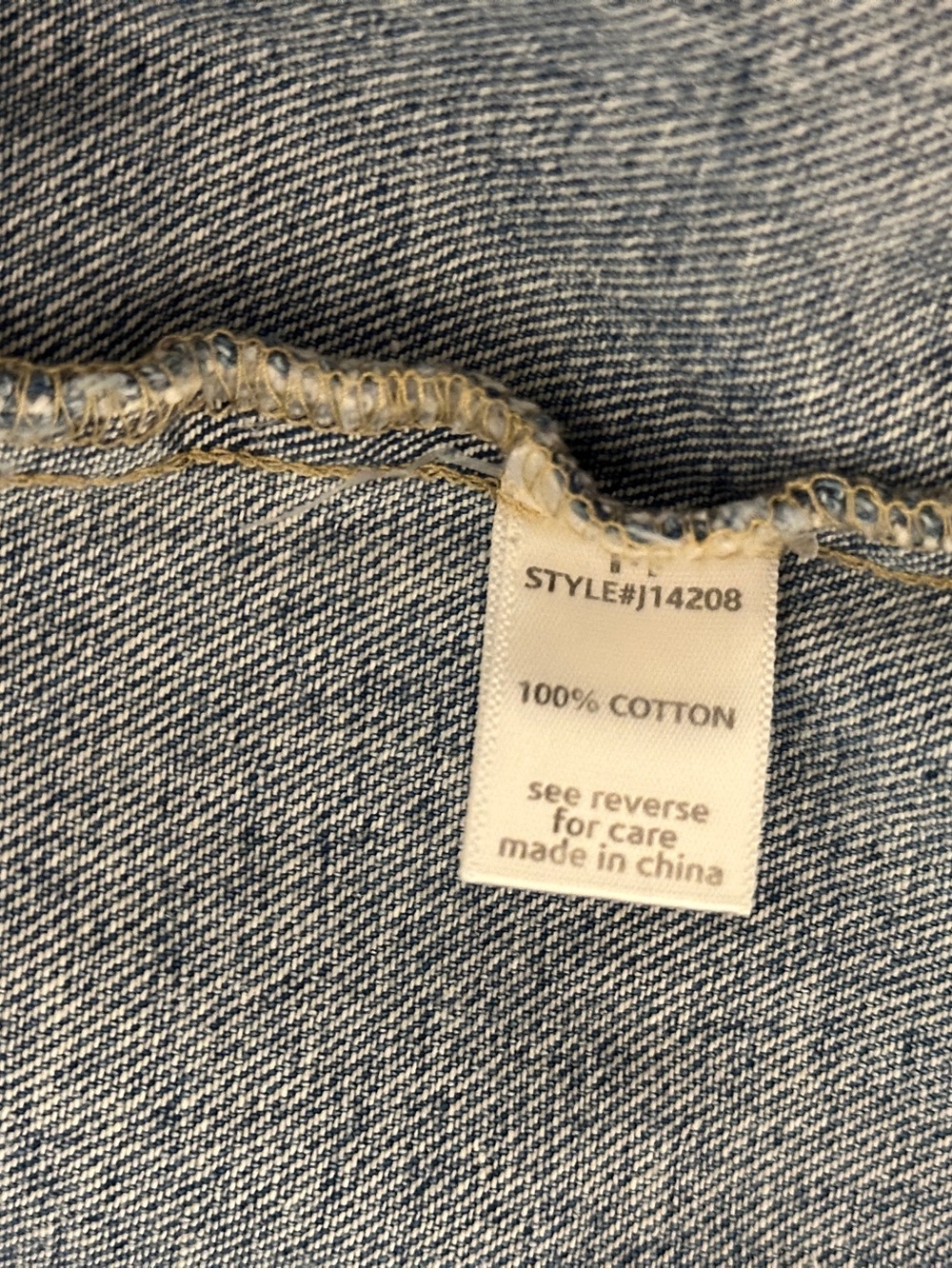 100% Cotton Cropped Boxy Denim Jacket - Picture 4 of 4